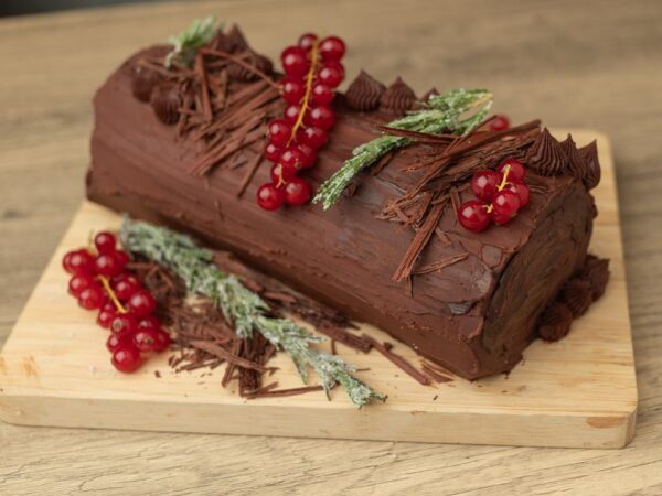 ALMADA BAKERY TRONCO DE NATAL Christmas Yule Log 00001